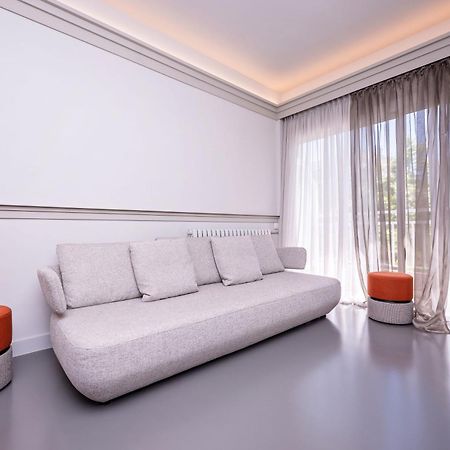 Sweett - Gaudi Avenue Apartment Barcelona Bagian luar foto