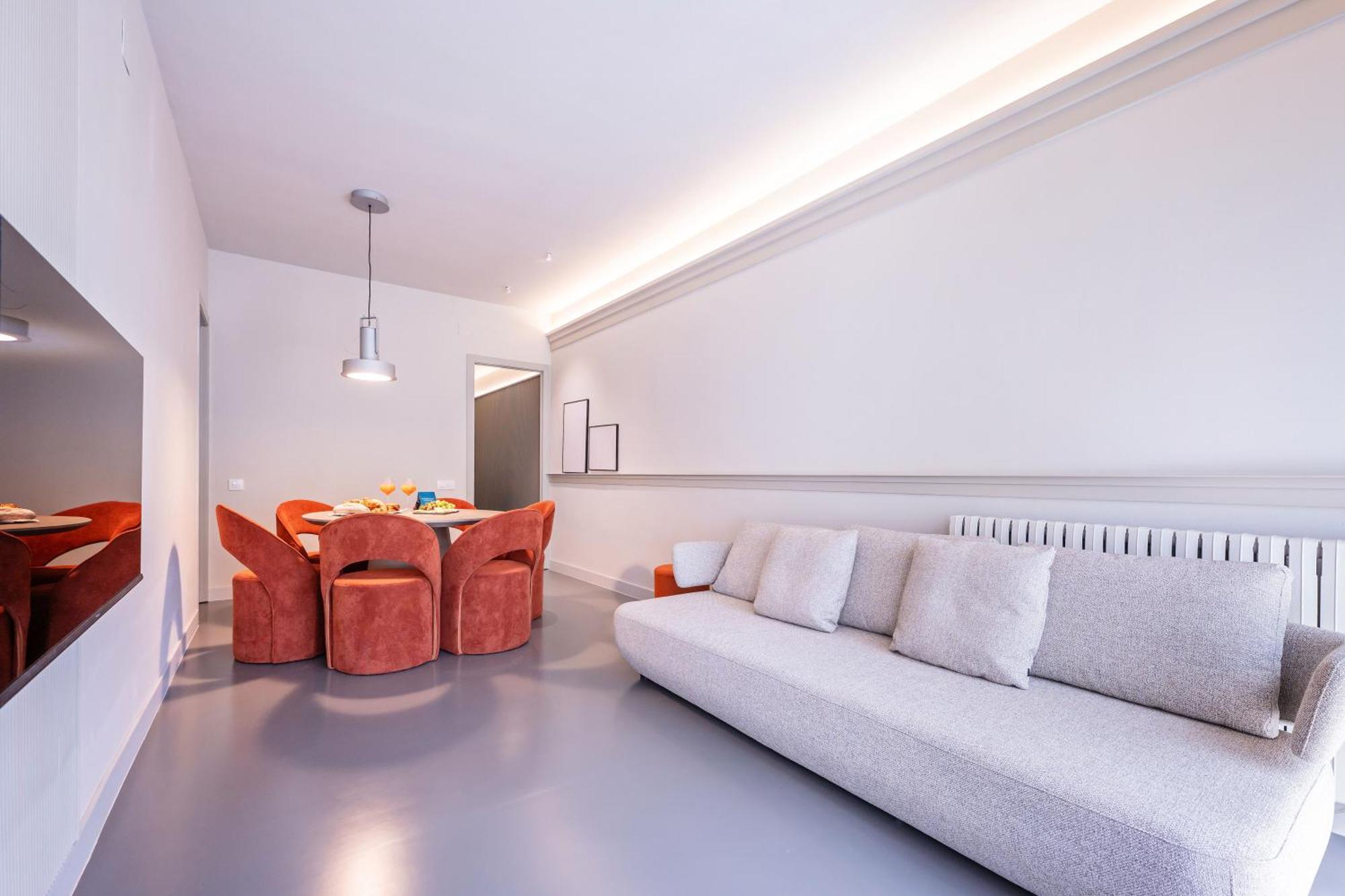 Sweett - Gaudi Avenue Apartment Barcelona Bagian luar foto