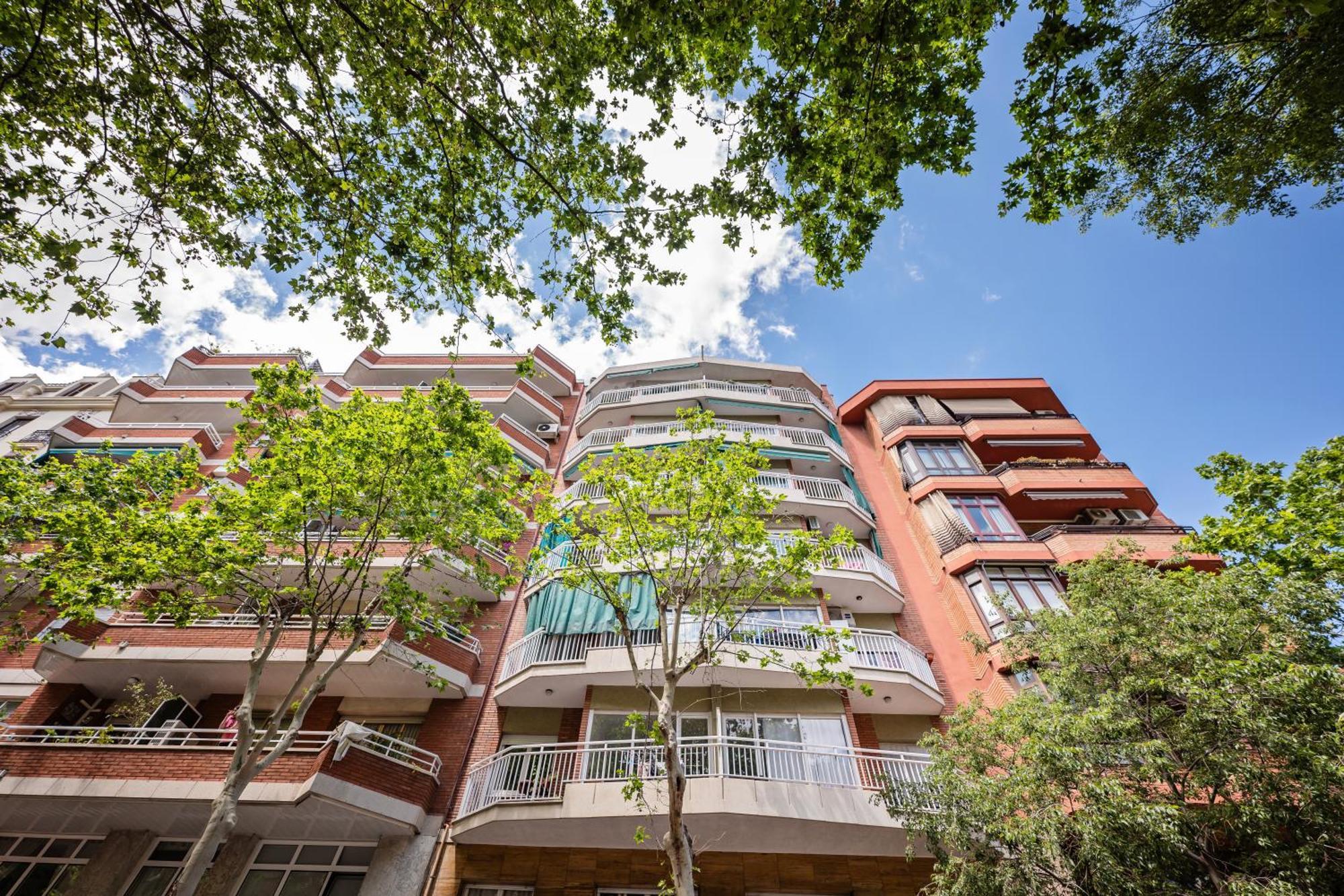 Sweett - Gaudi Avenue Apartment Barcelona Bagian luar foto